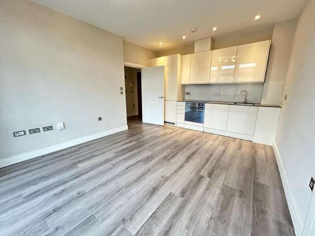 1 Bedroom Flat
