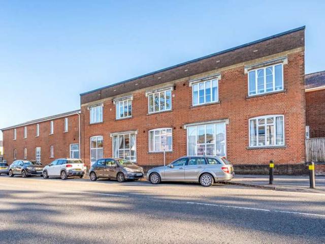 1 Bedroom Flat
