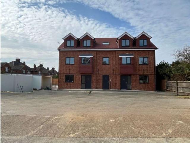 1 Bedroom Flat