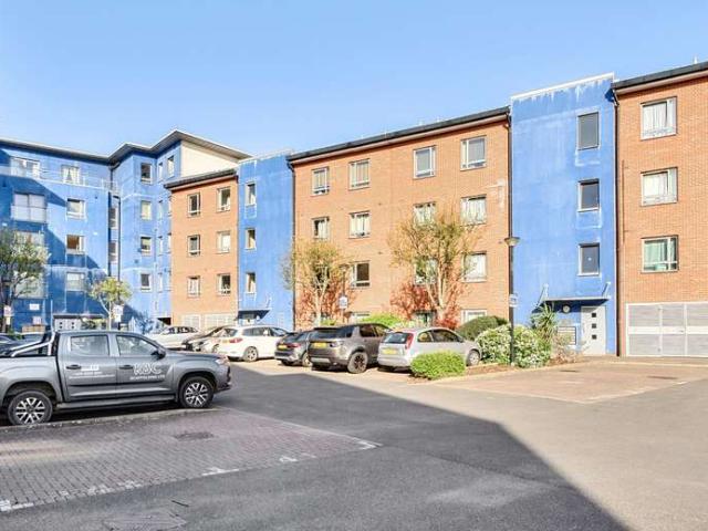 1 Bedroom Flat