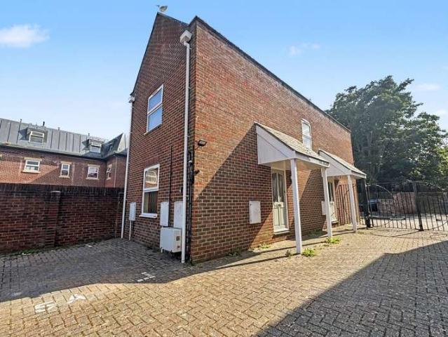 1 Bedroom Flat