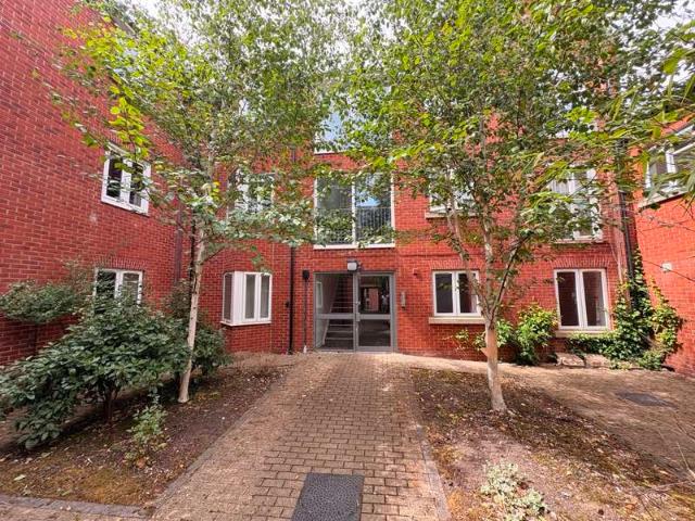 1 Bedroom Flat