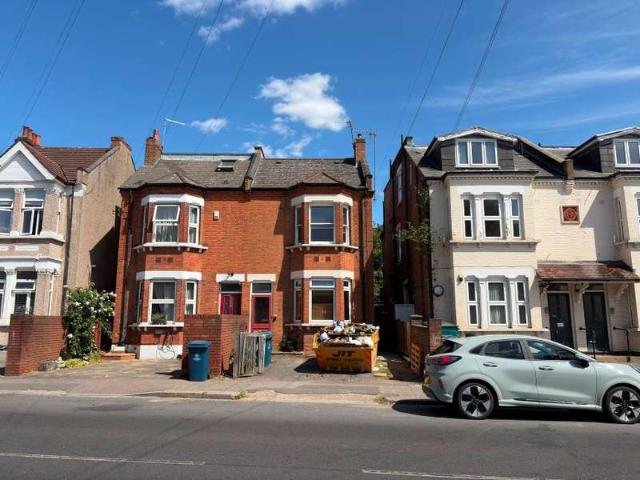 1 Bedroom Flat