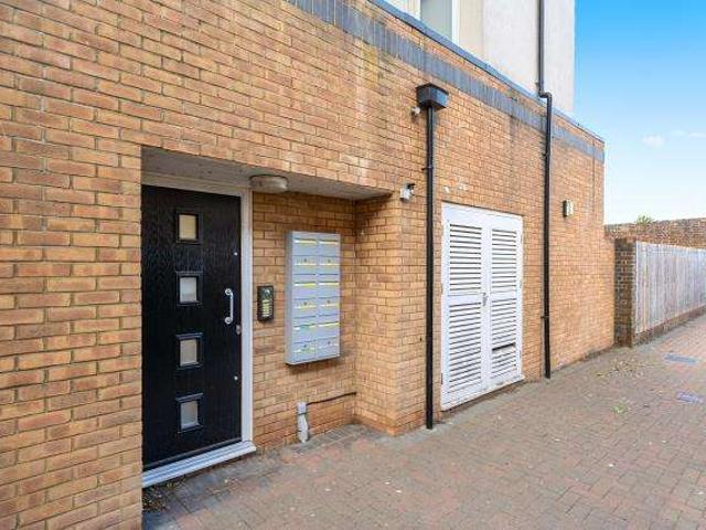 1 Bedroom Flat