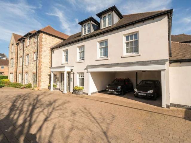 1 Bedroom Flat