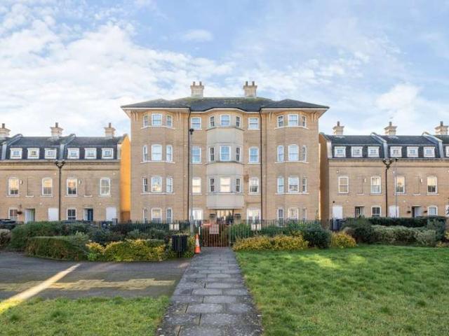 1 Bedroom Flat
