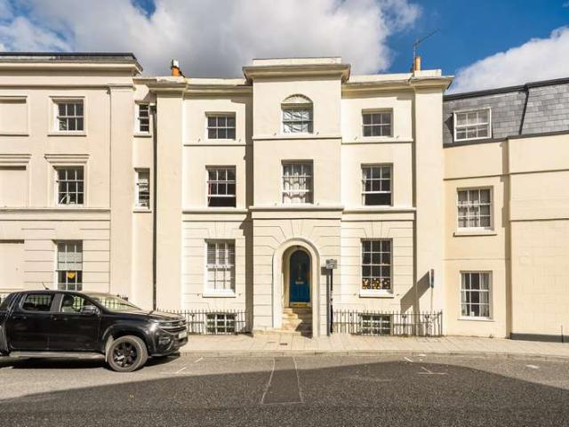 1 Bedroom Flat