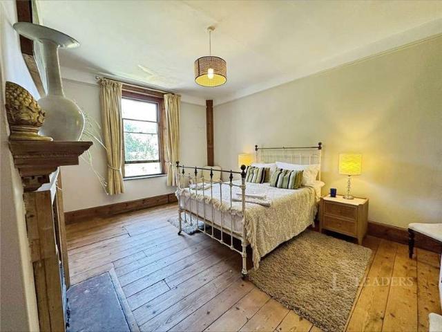 1 Bedroom Flat