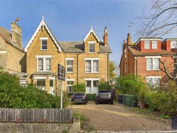 1 Bedroom Flat