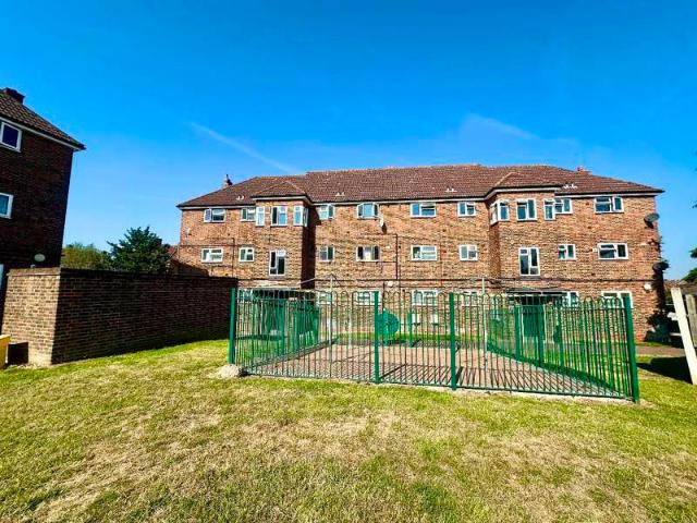 1 Bedroom Flat