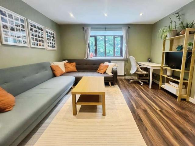 1 Bedroom Flat