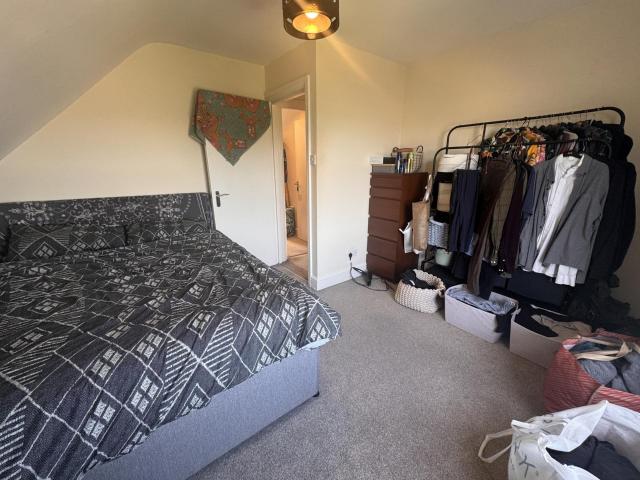 1 Bedroom Flat
