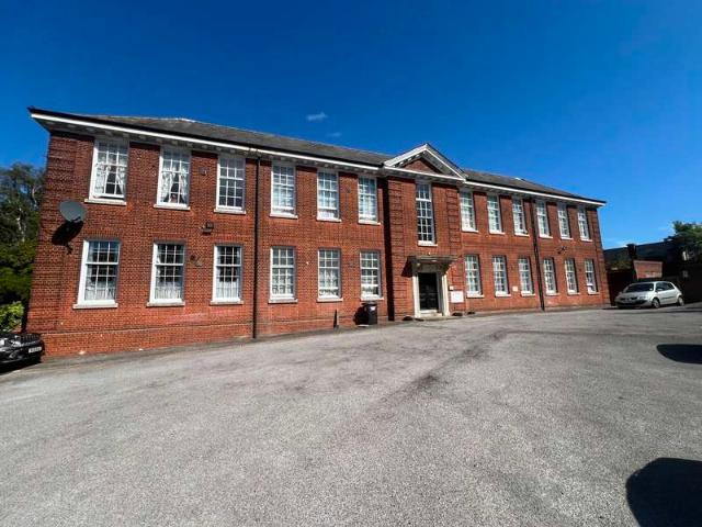 1 Bedroom Flat