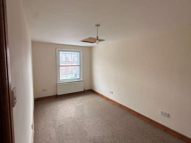 1 Bedroom Flat