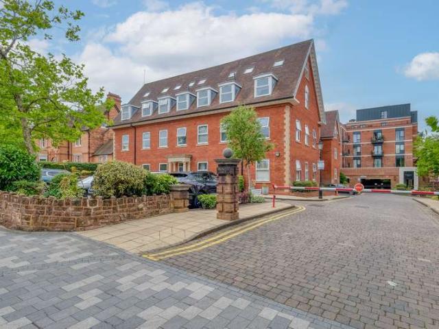 1 Bedroom Flat
