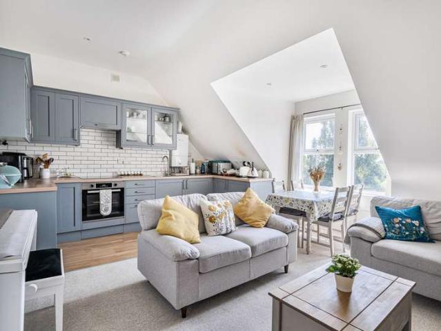 1 Bedroom Flat