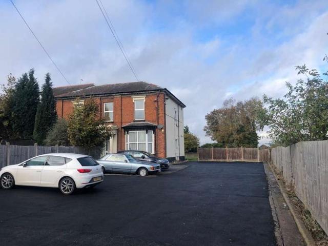 1 Bedroom Flat