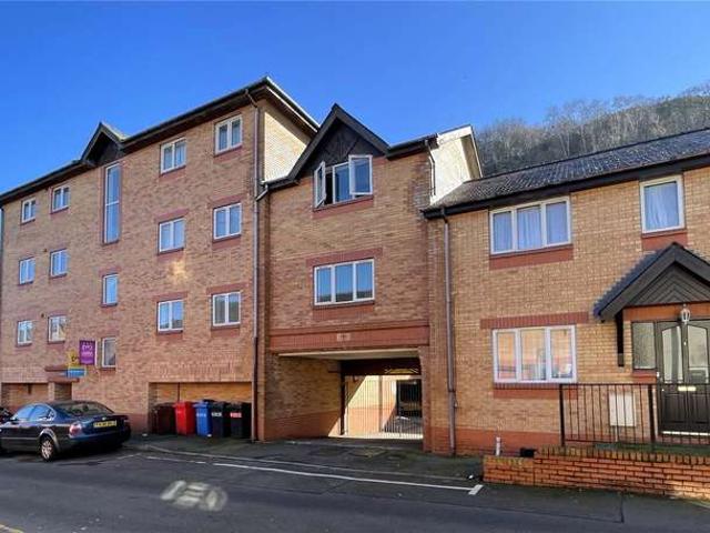 1 Bedroom Flat