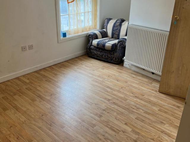 1 Bedroom Flat