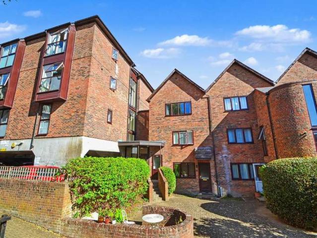 1 Bedroom Flat