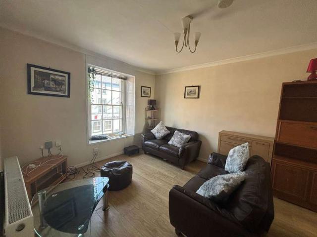 1 Bedroom Flat