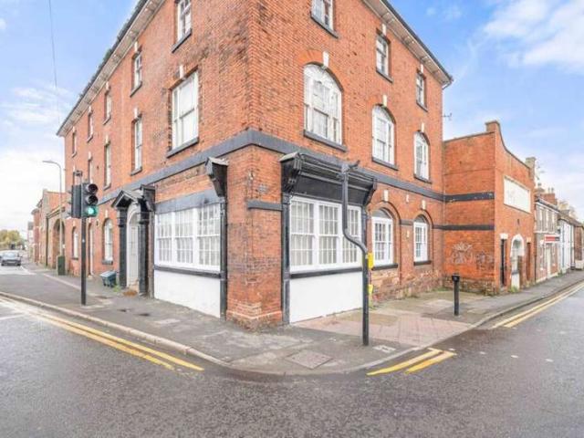 1 Bedroom Flat