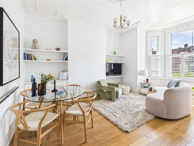 1 Bedroom Flat