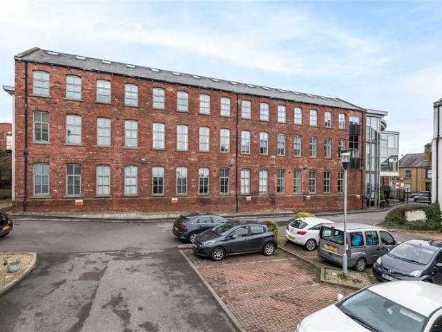 1 Bedroom Flat