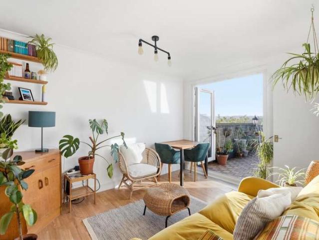 1 Bedroom Flat