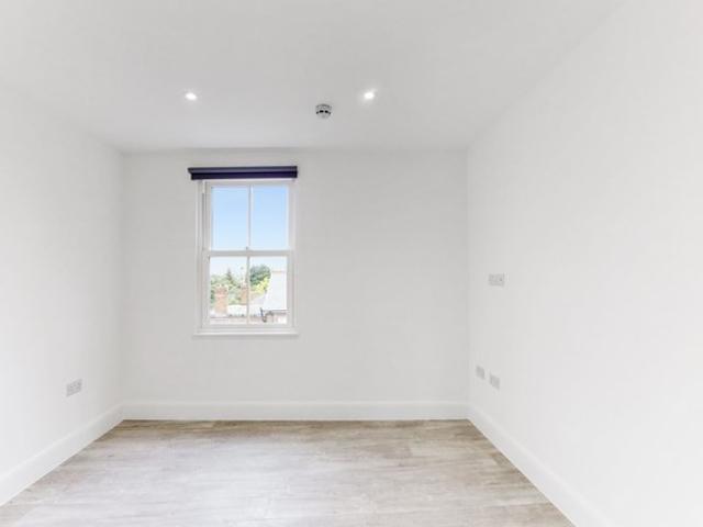 1 Bedroom Flat