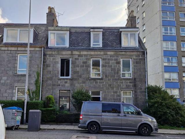 1 Bedroom Flat