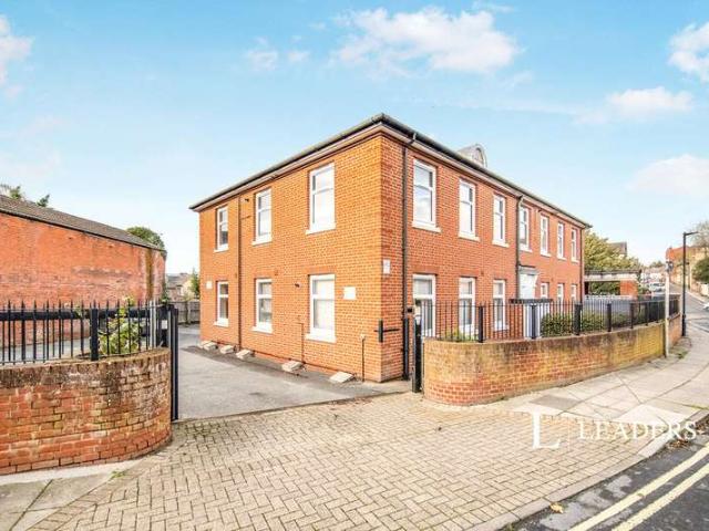 1 Bedroom Flat