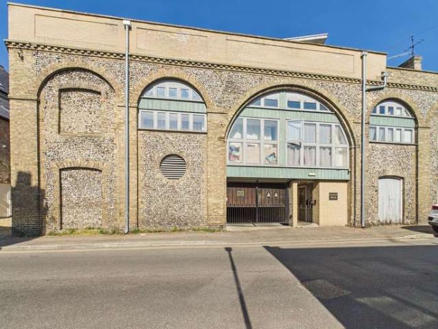 1 Bedroom Flat