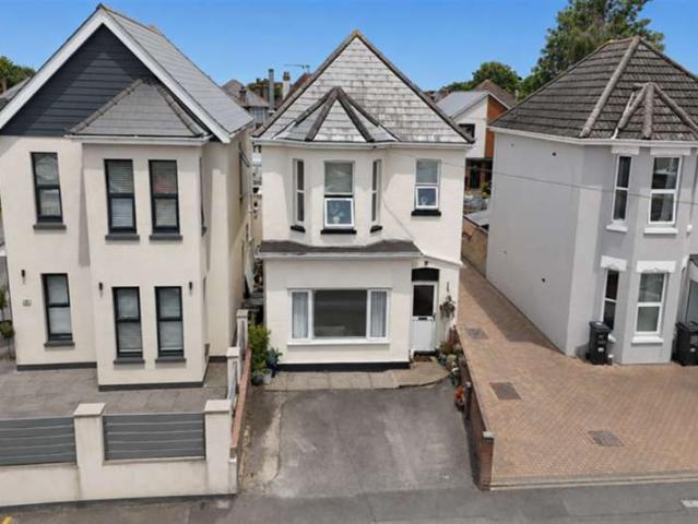 1 Bedroom Flat