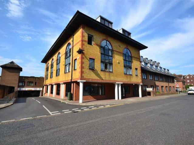 1 Bedroom Flat