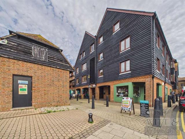 1 Bedroom Flat