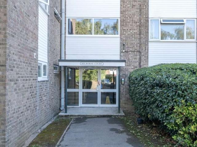 1 Bedroom Flat