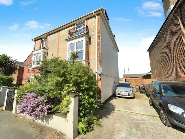 1 Bedroom Flat