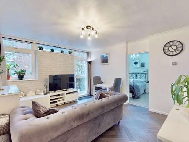 1 Bedroom Flat