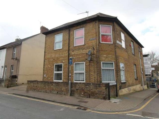 1 Bedroom Flat