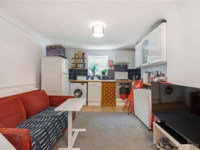 1 Bedroom Flat