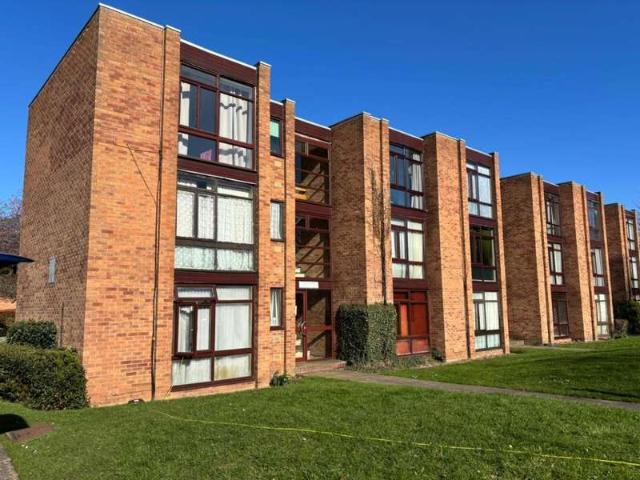1 Bedroom Flat