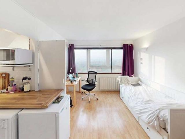 1 Bedroom Flat