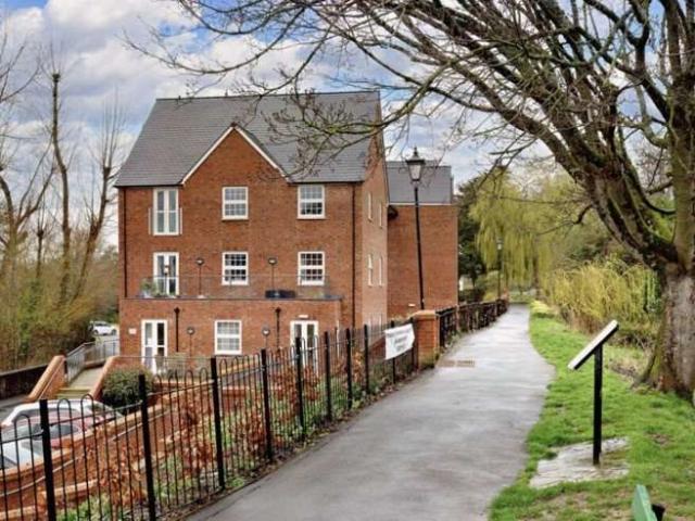 1 Bedroom Flat