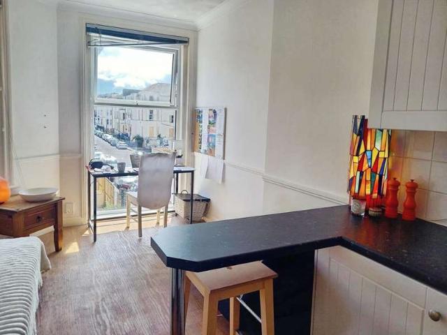 1 Bedroom Flat