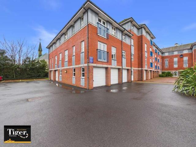 1 Bedroom Flat