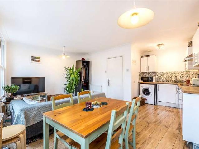 1 Bedroom Flat