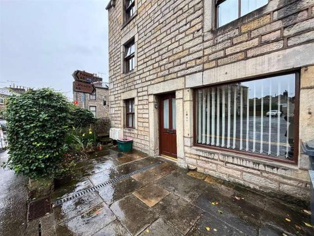 1 Bedroom Flat