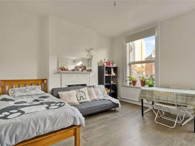 1 Bedroom Flat