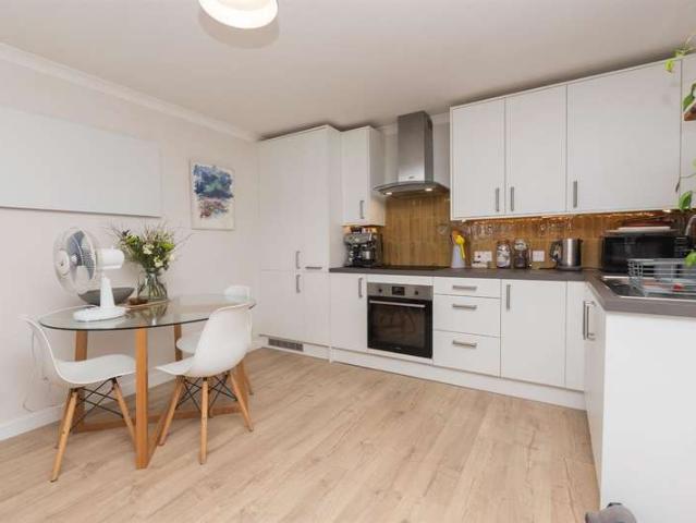 1 Bedroom Flat